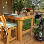 Domus Olea Glamping *