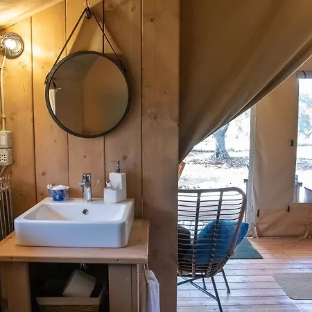 Luxury tent Domus Olea Glamping