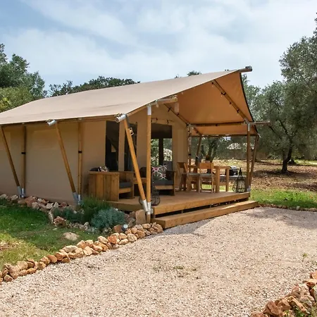Luxury tent Domus Olea Glamping Ceglie Messapica