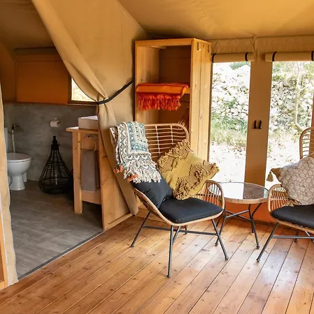 Domus Olea Glamping チェーリエ・メッサーピカ