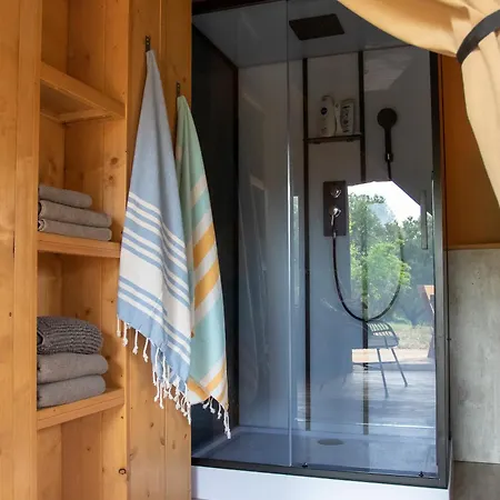 Luxe tent Domus Olea Glamping Ceglie Messapica