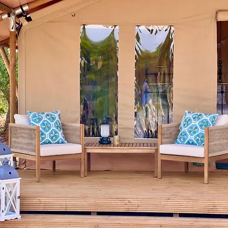Domus Olea Glamping *